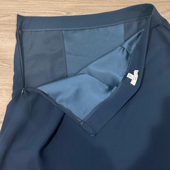 Halston Navy Blue Midi Skirt Size 10 - Picture 8 of 10